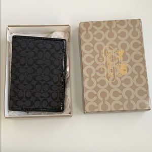 Coach signature logo passport holder